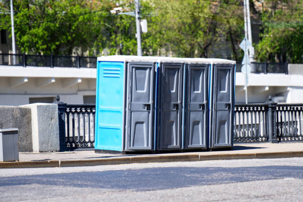 Best Portable bathroom rental  in Madera, CA